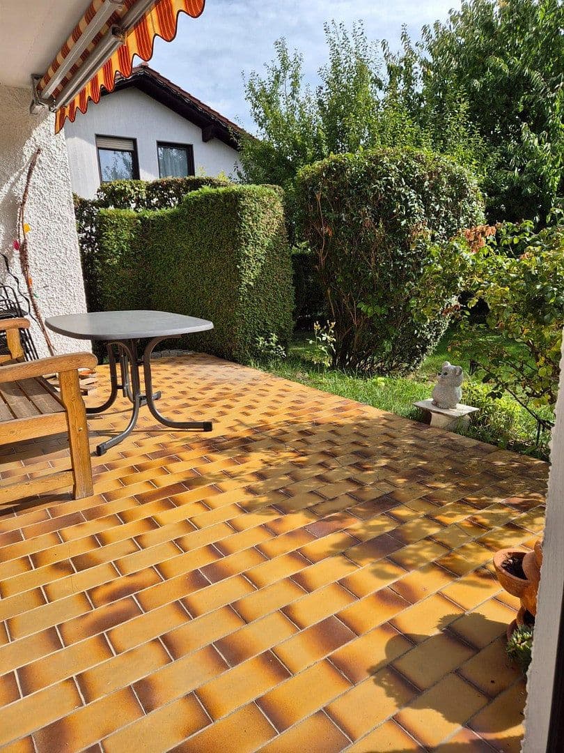 Prodej domu 190 m², pozemek 721 m², Vilsbiburg, Bavorsko Prodej domu 190 m², pozemek 721 m², Vilsbiburg, Bavorsko