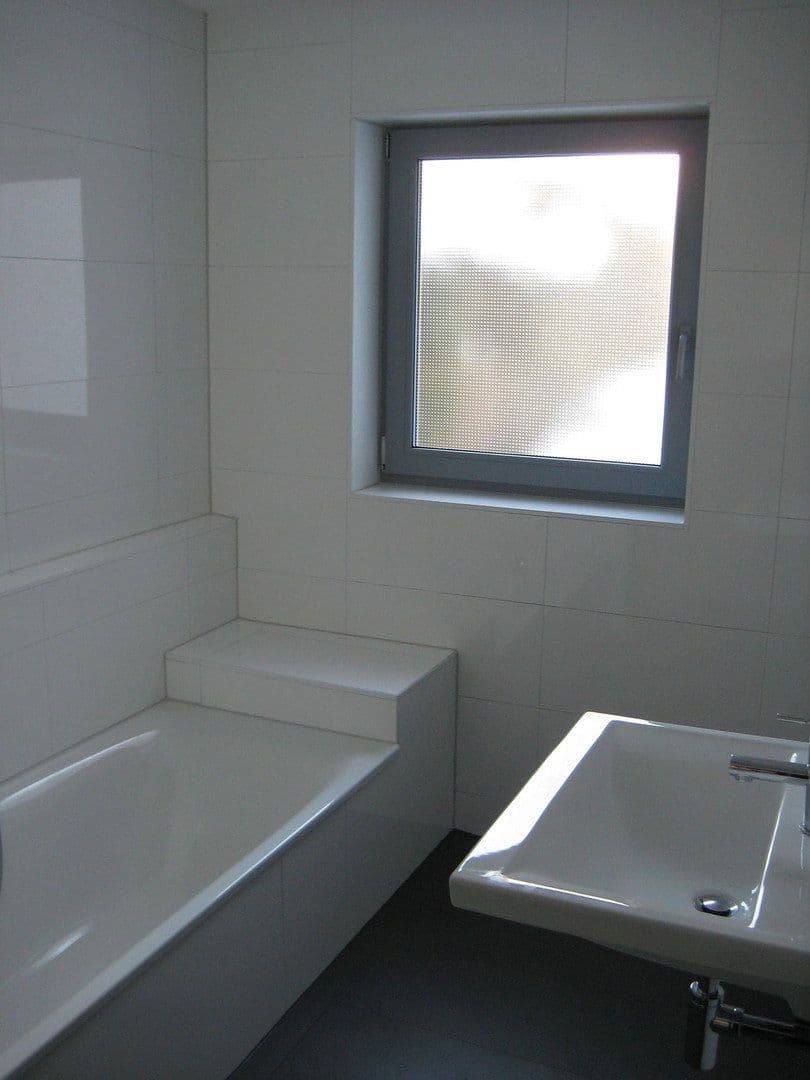 Pronájem bytu 2+kk 95 m², Korntal-Münchingen, Bádensko-Württembersko Pronájem bytu 2+kk 95 m², Korntal-Münchingen, Bádensko-Württembersko