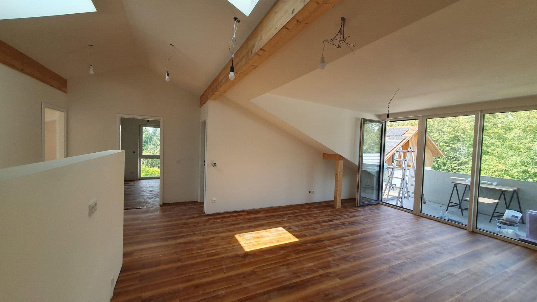 Pronájem bytu 4+1 99 m², Münchner Straße 102d, Kirchseeon, Bavorsko Pronájem bytu 4+1 99 m², Münchner Straße 102d, Kirchseeon, Bavorsko