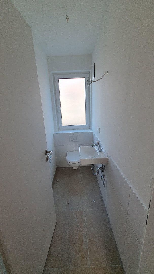 Pronájem bytu 4+1 99 m², Münchner Straße 102d, Kirchseeon, Bavorsko Pronájem bytu 4+1 99 m², Münchner Straße 102d, Kirchseeon, Bavorsko