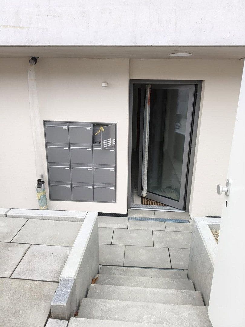 Pronájem bytu 4+1 99 m², Münchner Straße 102d, Kirchseeon, Bavorsko Pronájem bytu 4+1 99 m², Münchner Straße 102d, Kirchseeon, Bavorsko