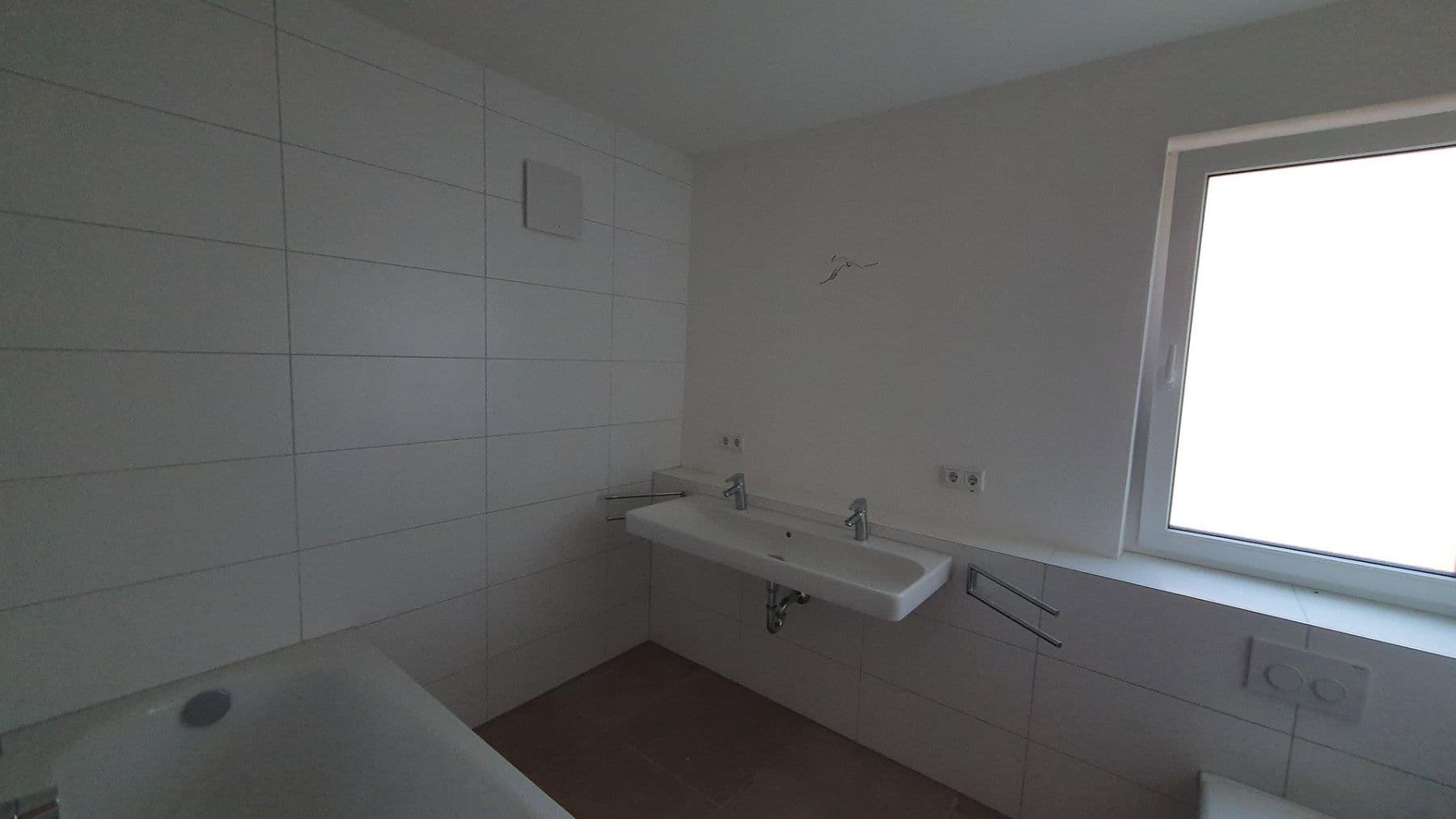 Pronájem bytu 4+1 99 m², Münchner Straße 102d, Kirchseeon, Bavorsko Pronájem bytu 4+1 99 m², Münchner Straße 102d, Kirchseeon, Bavorsko