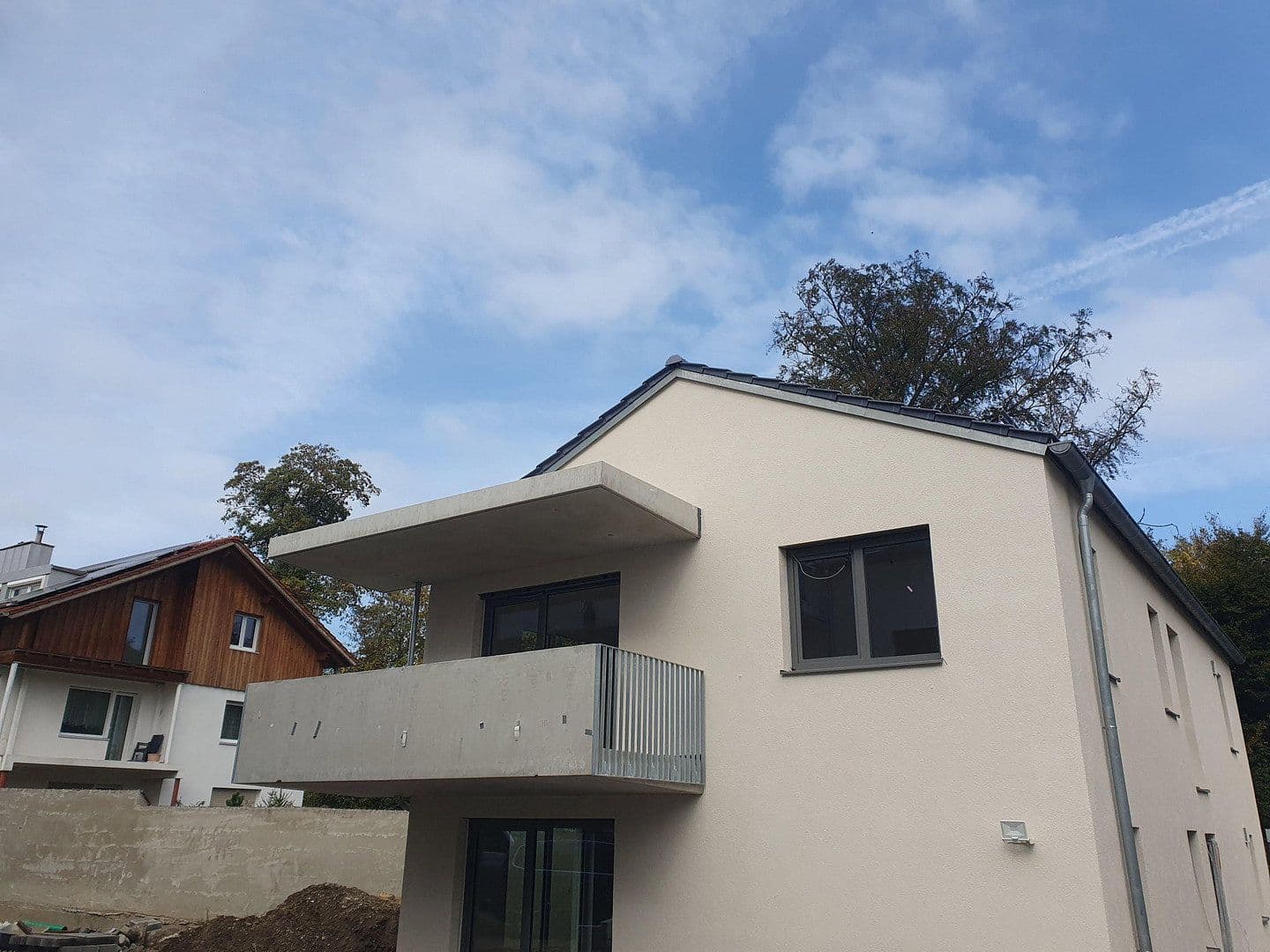 Pronájem bytu 4+1 99 m², Münchner Straße 102d, Kirchseeon, Bavorsko Pronájem bytu 4+1 99 m², Münchner Straße 102d, Kirchseeon, Bavorsko