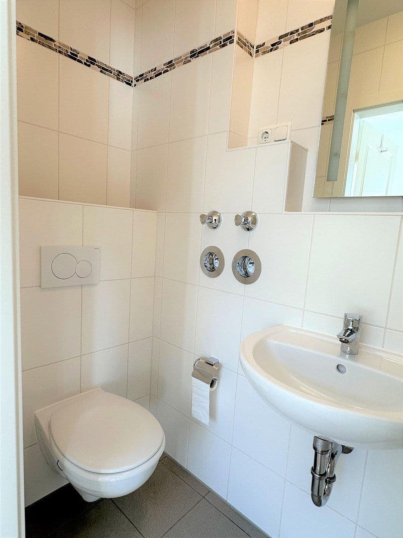 Pronájem bytu 1+1 26 m², Lutzstraße 36, München, Bavorsko Pronájem bytu 1+1 26 m², Lutzstraße 36, München, Bavorsko