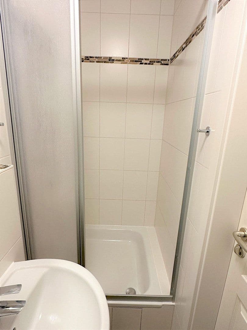 Pronájem bytu 1+1 26 m², Lutzstraße 36, München, Bavorsko Pronájem bytu 1+1 26 m², Lutzstraße 36, München, Bavorsko