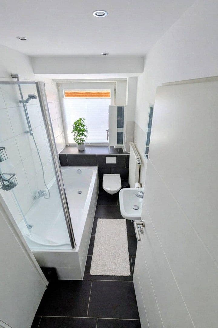 Prodej bytu 4+1 93 m², Rothmühlstraße 3, Bergrheinfeld, Bavorsko Prodej bytu 4+1 93 m², Rothmühlstraße 3, Bergrheinfeld, Bavorsko