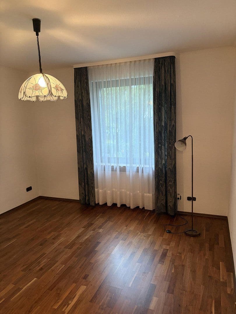 Prodej domu 204 m², pozemek 778 m², Offenbach am Main, Hessen Prodej domu 204 m², pozemek 778 m², Offenbach am Main, Hessen