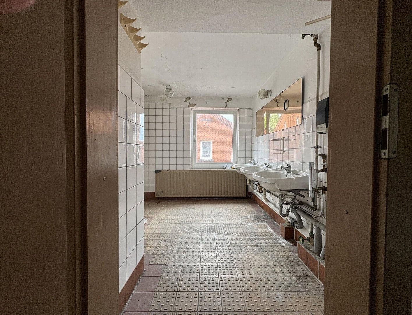 Pronájem nebytového prostoru 753 m², Siegfried-Berger-Straße 5, Berlin, Berlín Pronájem nebytového prostoru 753 m², Siegfried-Berger-Straße 5, Berlin, Berlín