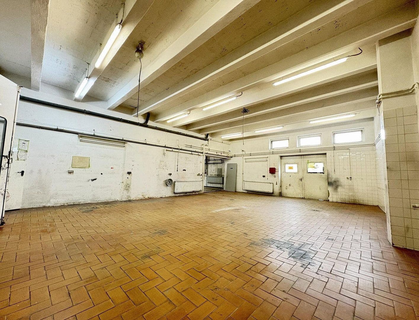 Pronájem nebytového prostoru 753 m², Siegfried-Berger-Straße 5, Berlin, Berlín Pronájem nebytového prostoru 753 m², Siegfried-Berger-Straße 5, Berlin, Berlín