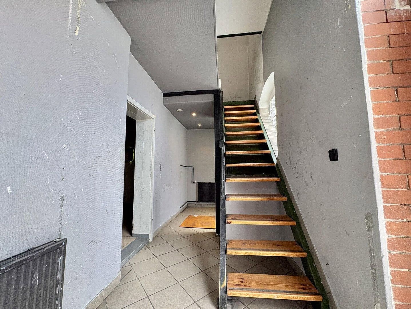 Pronájem nebytového prostoru 753 m², Siegfried-Berger-Straße 5, Berlin, Berlín Pronájem nebytového prostoru 753 m², Siegfried-Berger-Straße 5, Berlin, Berlín