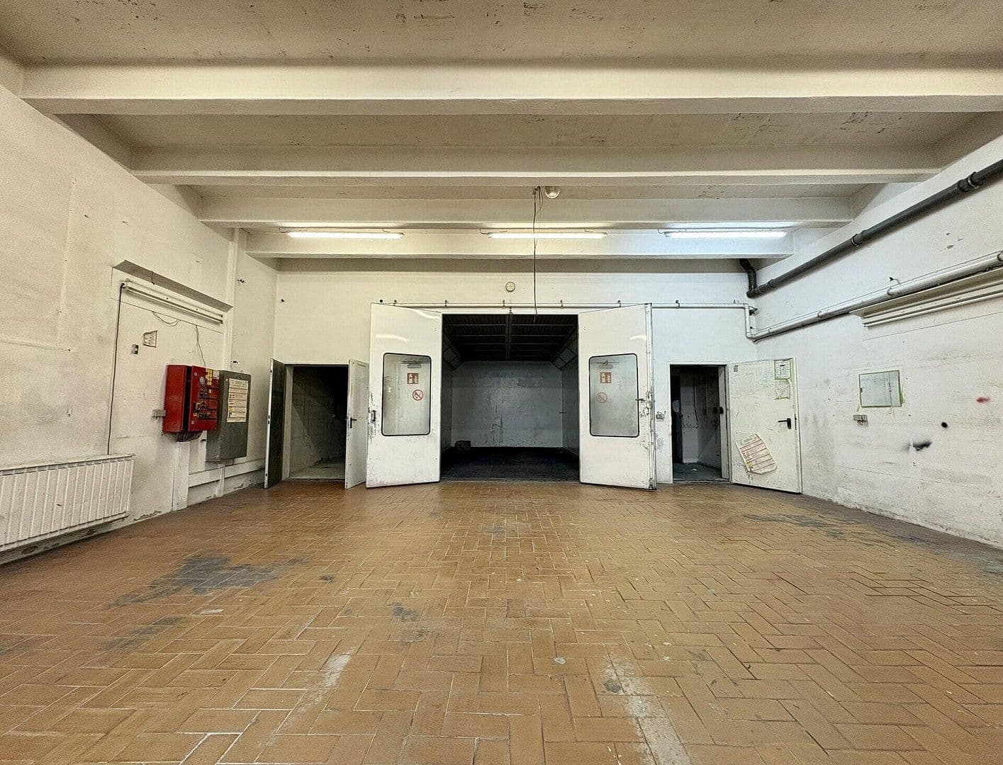 Pronájem nebytového prostoru 753 m², Siegfried-Berger-Straße 5, Berlin, Berlín Pronájem nebytového prostoru 753 m², Siegfried-Berger-Straße 5, Berlin, Berlín