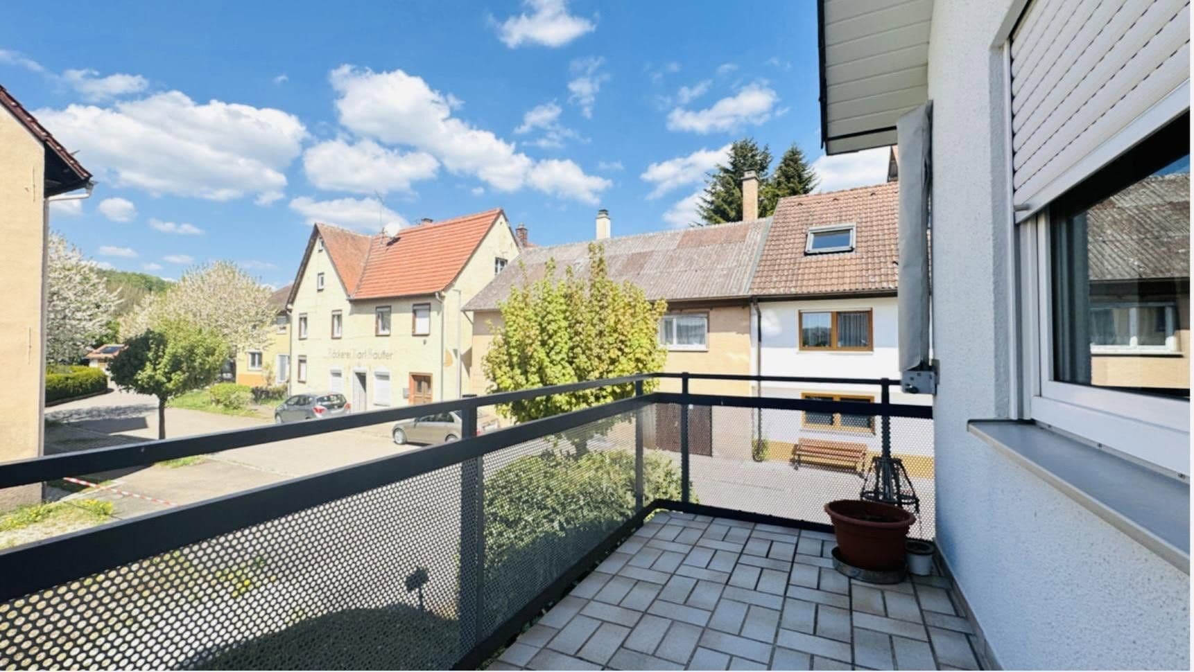 Pronájem bytu 2+1 57 m², Hirschstraße 26, Herbrechtingen, Bádensko-Württembersko Pronájem bytu 2+1 57 m², Hirschstraße 26, Herbrechtingen, Bádensko-Württembersko