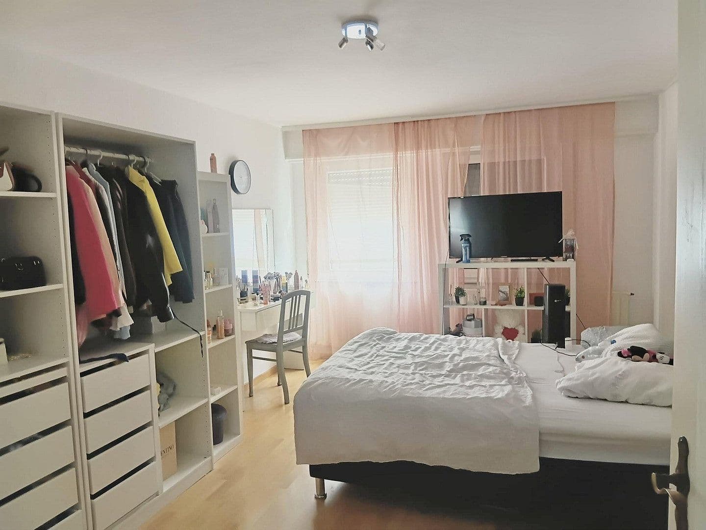 Pronájem bytu 4+1 97 m², Karolingerstraße 5, Pforzheim, Bádensko-Württembersko Pronájem bytu 4+1 97 m², Karolingerstraße 5, Pforzheim, Bádensko-Württembersko