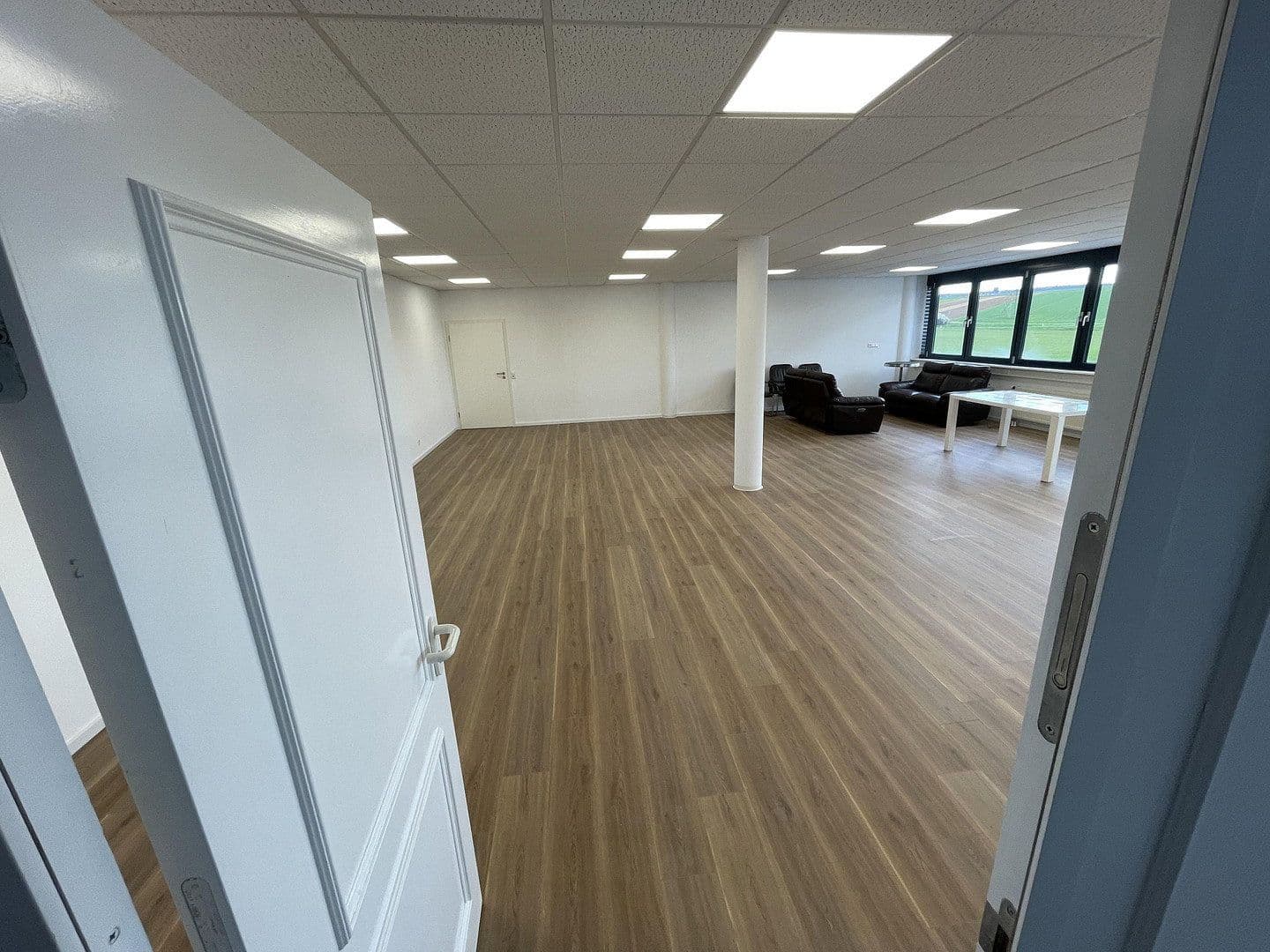 Pronájem kanceláře 480 m², Max-Eyth-Str.23, Ditzingen, Bádensko-Württembersko Pronájem kanceláře 480 m², Max-Eyth-Str.23, Ditzingen, Bádensko-Württembersko