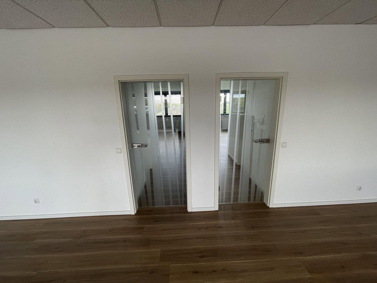 Pronájem kanceláře 480 m², Max-Eyth-Str.23, Ditzingen, Bádensko-Württembersko Pronájem kanceláře 480 m², Max-Eyth-Str.23, Ditzingen, Bádensko-Württembersko