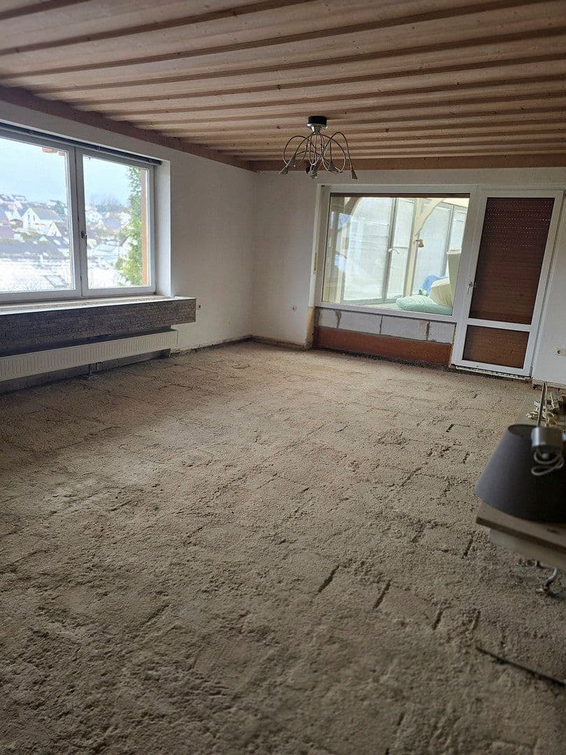 Prodej domu 221 m², pozemek 1.014 m², Pegnitz, Bavorsko Prodej domu 221 m², pozemek 1.014 m², Pegnitz, Bavorsko