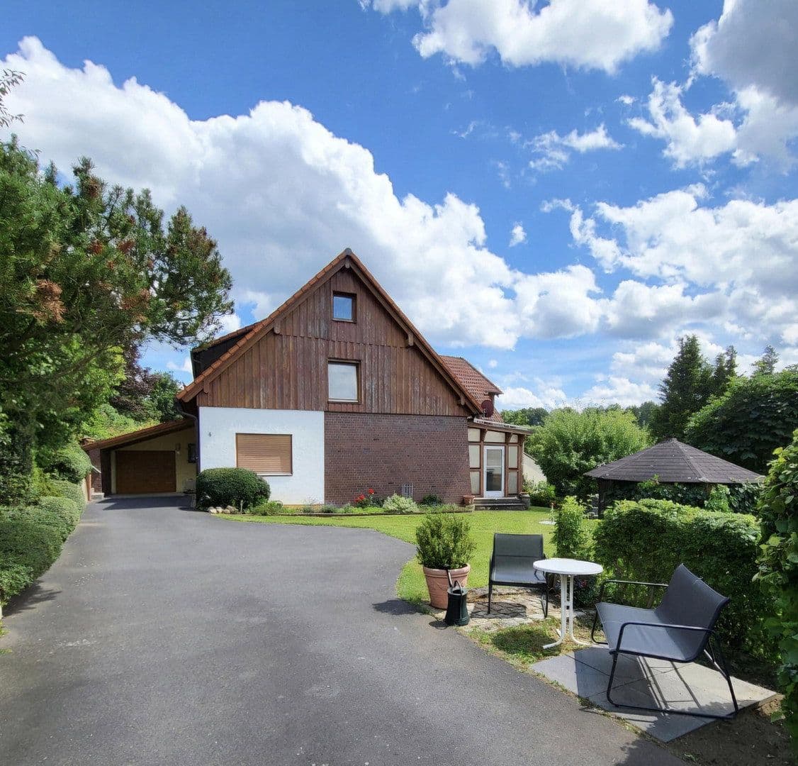 Prodej domu 221 m², pozemek 1.014 m², Pegnitz, Bavorsko Prodej domu 221 m², pozemek 1.014 m², Pegnitz, Bavorsko