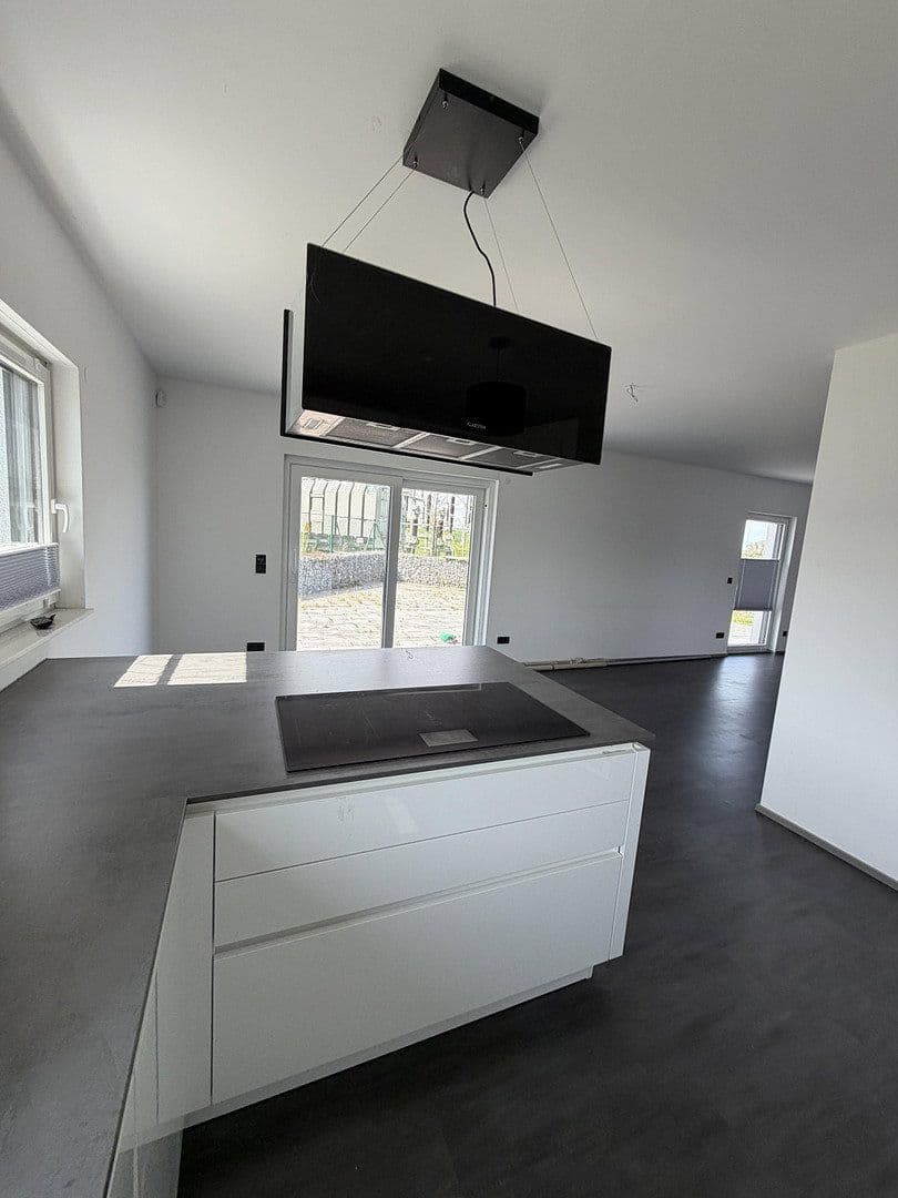 Prodej domu 270 m², pozemek 1.031 m², Königslutter am Elm, Dolní Sasko Prodej domu 270 m², pozemek 1.031 m², Königslutter am Elm, Dolní Sasko