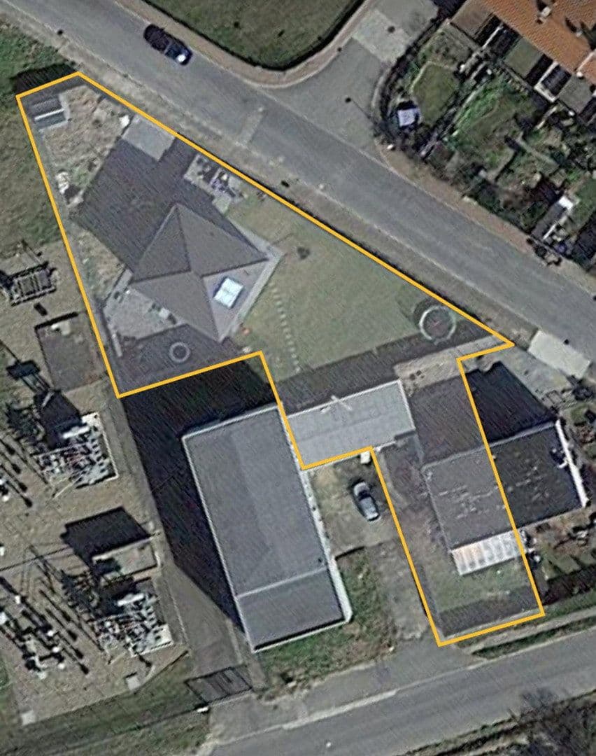 Prodej domu 270 m², pozemek 1.031 m², Königslutter am Elm, Dolní Sasko Prodej domu 270 m², pozemek 1.031 m², Königslutter am Elm, Dolní Sasko