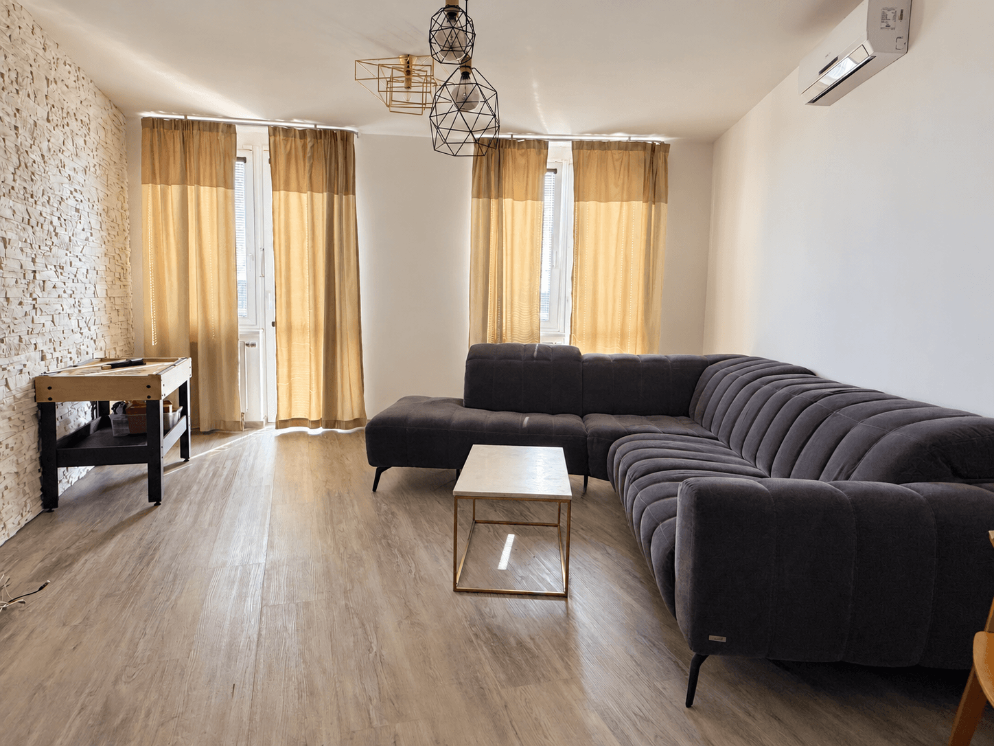 Pronájem bytu 5+kk 138 m², Sluneční náměstí, Praha, Praha Pronájem bytu 5+kk 138 m², Sluneční náměstí, Praha, Praha