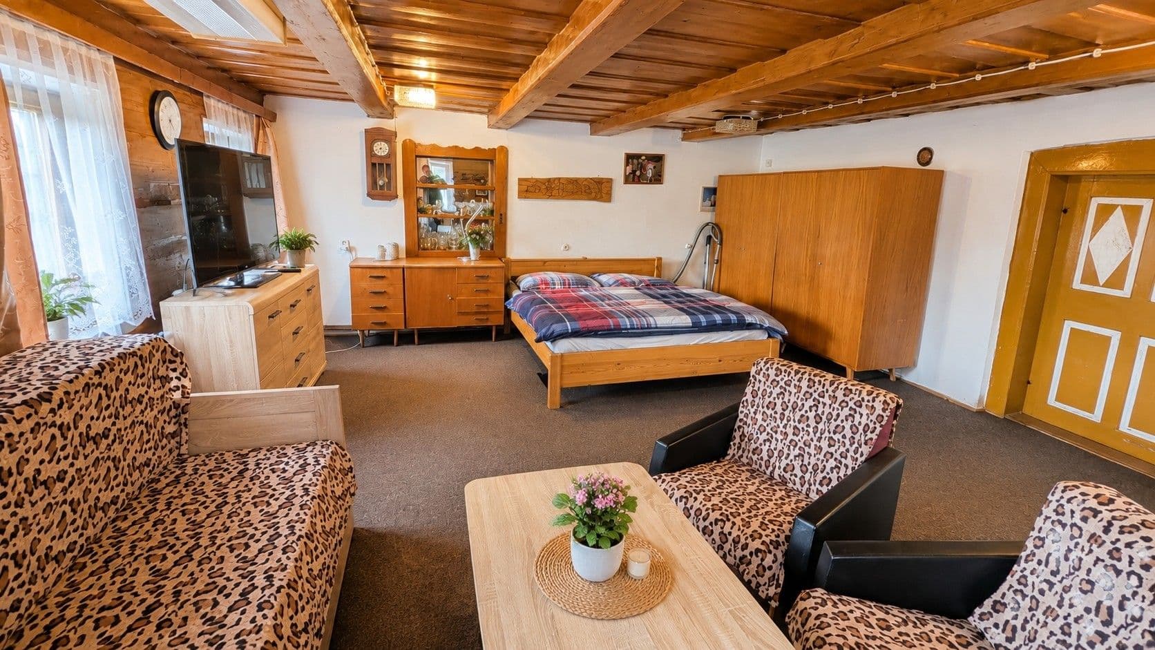 Prodej domu 252 m², pozemek 1.767 m², Cvikov, Liberecký kraj Prodej domu 252 m², pozemek 1.767 m², Cvikov, Liberecký kraj
