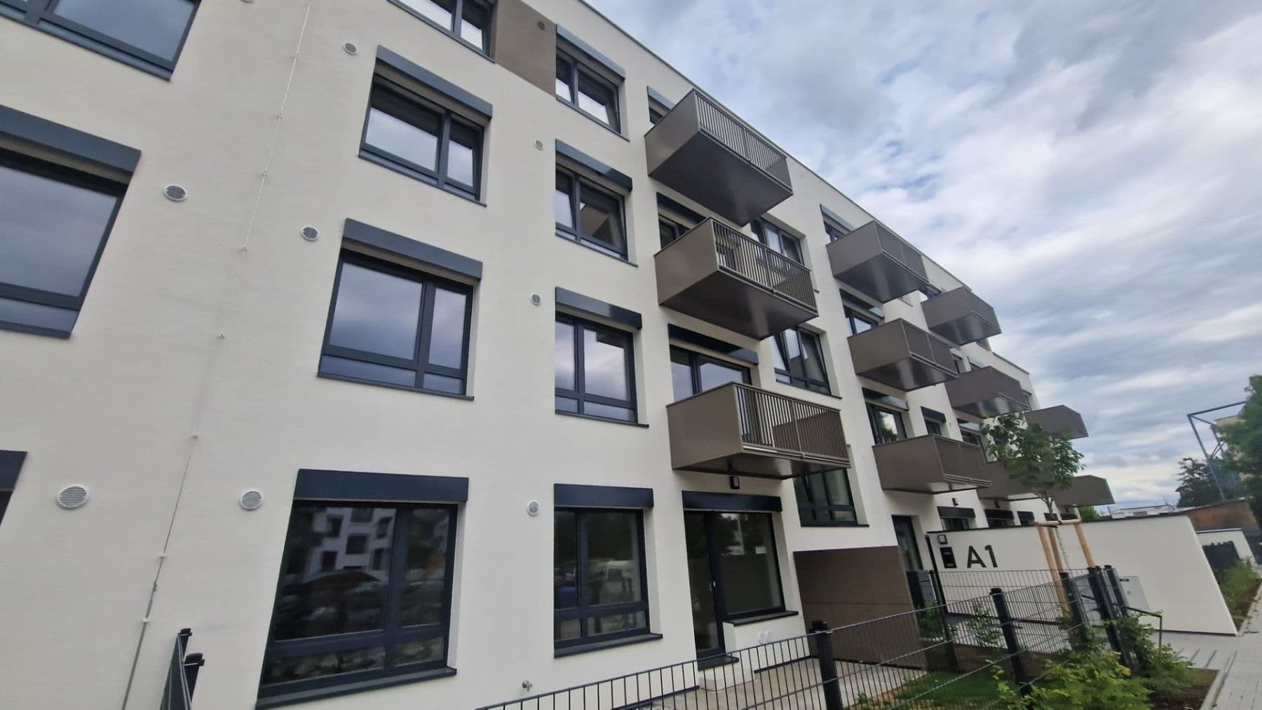 Prodej bytu 3+kk 74 m², Ke stadionu, Kladno, Středočeský kraj Prodej bytu 3+kk 74 m², Ke stadionu, Kladno, Středočeský kraj