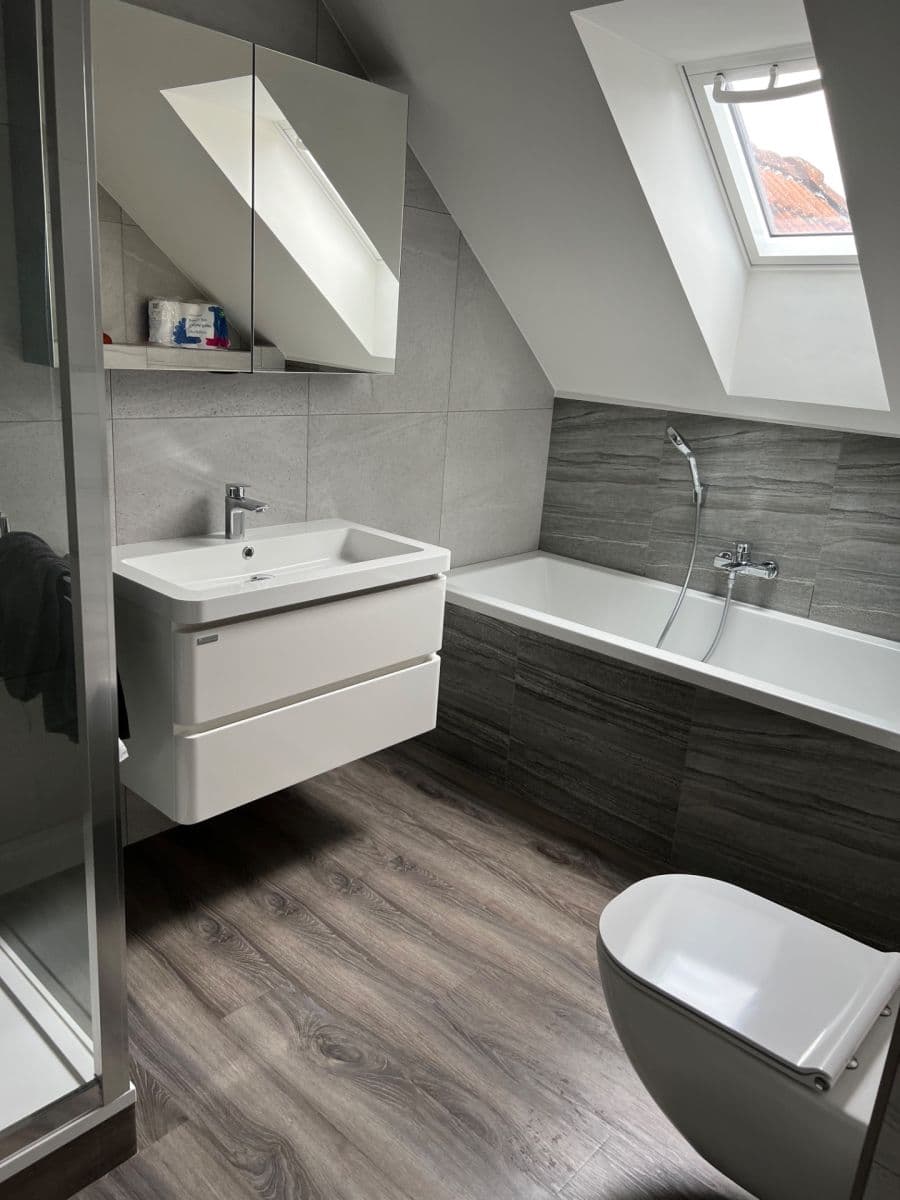 Pronájem domu 180 m², pozemek 70 m², Nepovolená, Praha, Praha Pronájem domu 180 m², pozemek 70 m², Nepovolená, Praha, Praha