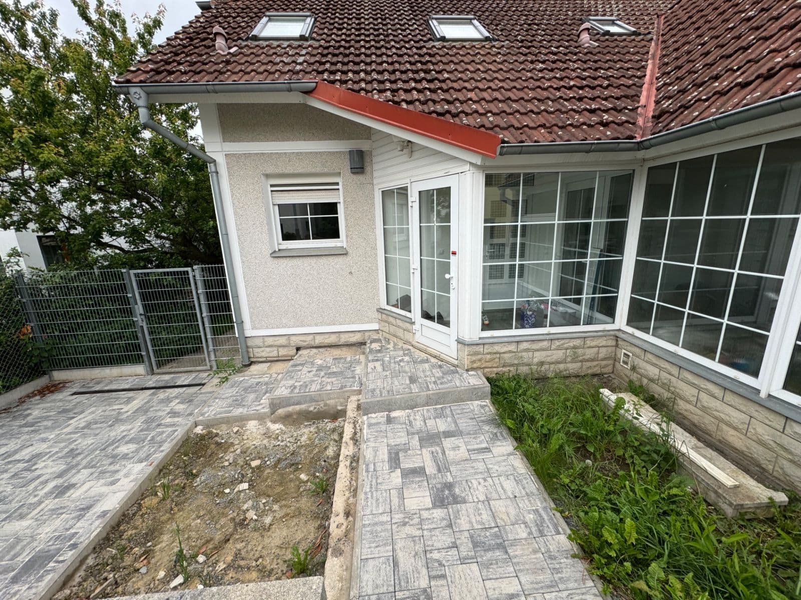 Pronájem domu 180 m², pozemek 70 m², Nepovolená, Praha, Praha Pronájem domu 180 m², pozemek 70 m², Nepovolená, Praha, Praha