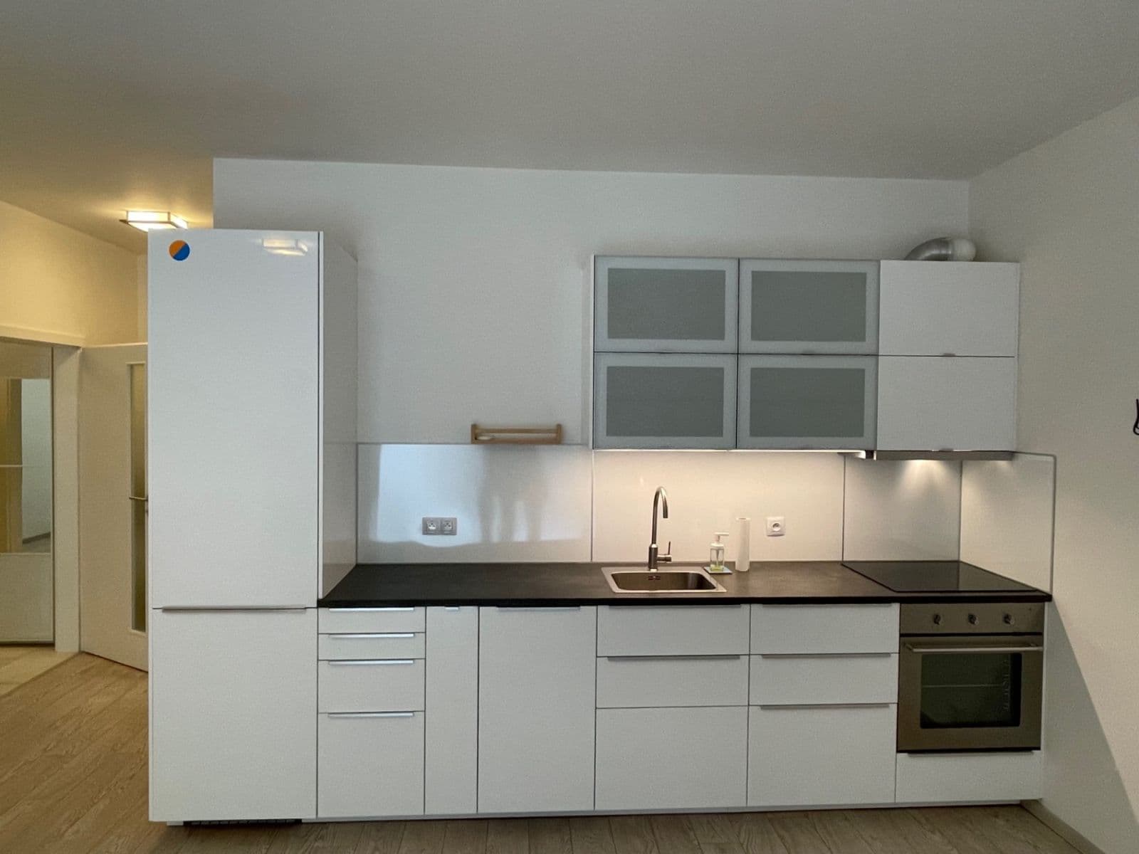 Pronájem bytu 3+kk 70 m², U Mlýnského kanálu, Praha, Praha Pronájem bytu 3+kk 70 m², U Mlýnského kanálu, Praha, Praha
