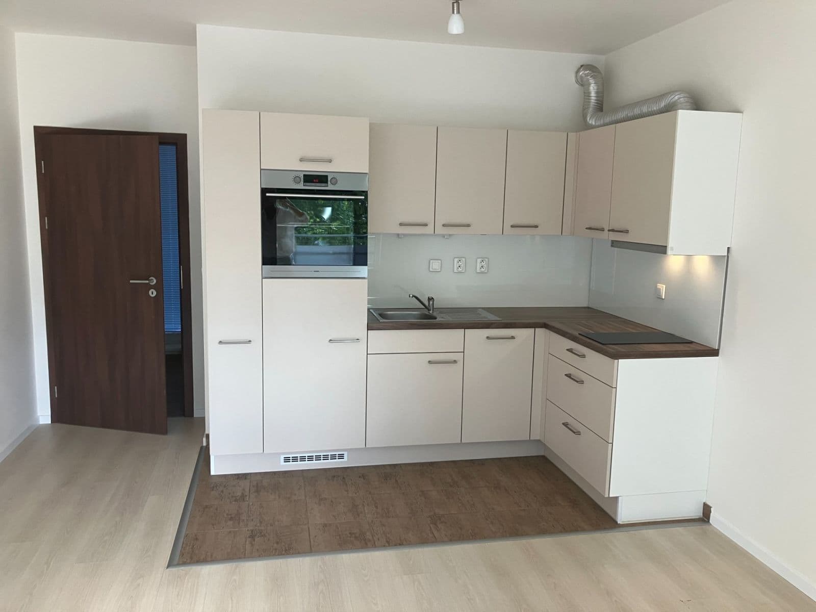 Prodej bytu 2+kk 47 m², Hornoměcholupská, Praha, Praha Prodej bytu 2+kk 47 m², Hornoměcholupská, Praha, Praha