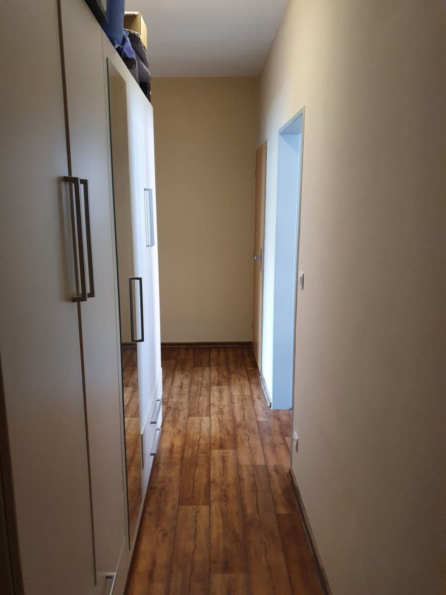 Pronájem bytu 2+kk 53 m², Jozefa Gabčíka, Pardubice, Pardubický kraj Pronájem bytu 2+kk 53 m², Jozefa Gabčíka, Pardubice, Pardubický kraj