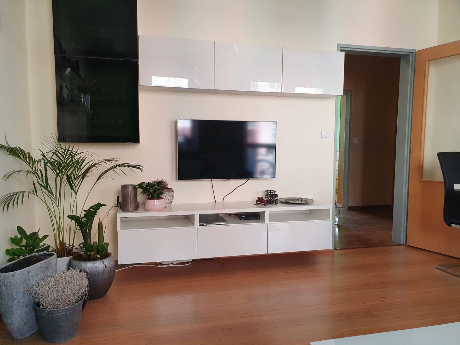 Pronájem bytu 2+kk 53 m², Jozefa Gabčíka, Pardubice, Pardubický kraj Pronájem bytu 2+kk 53 m², Jozefa Gabčíka, Pardubice, Pardubický kraj