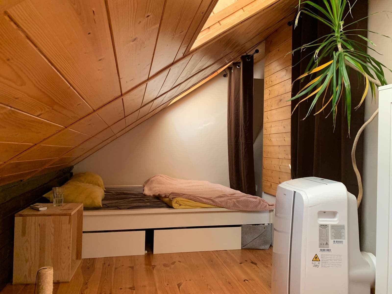 Prodej nebytového prostoru 38 m², Plzeňská, Praha, Praha Prodej nebytového prostoru 38 m², Plzeňská, Praha, Praha