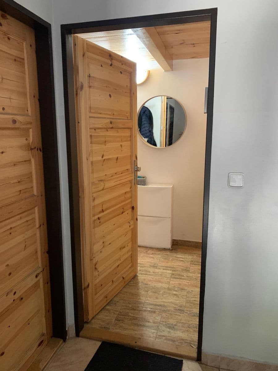 Prodej nebytového prostoru 38 m², Plzeňská, Praha, Praha Prodej nebytového prostoru 38 m², Plzeňská, Praha, Praha