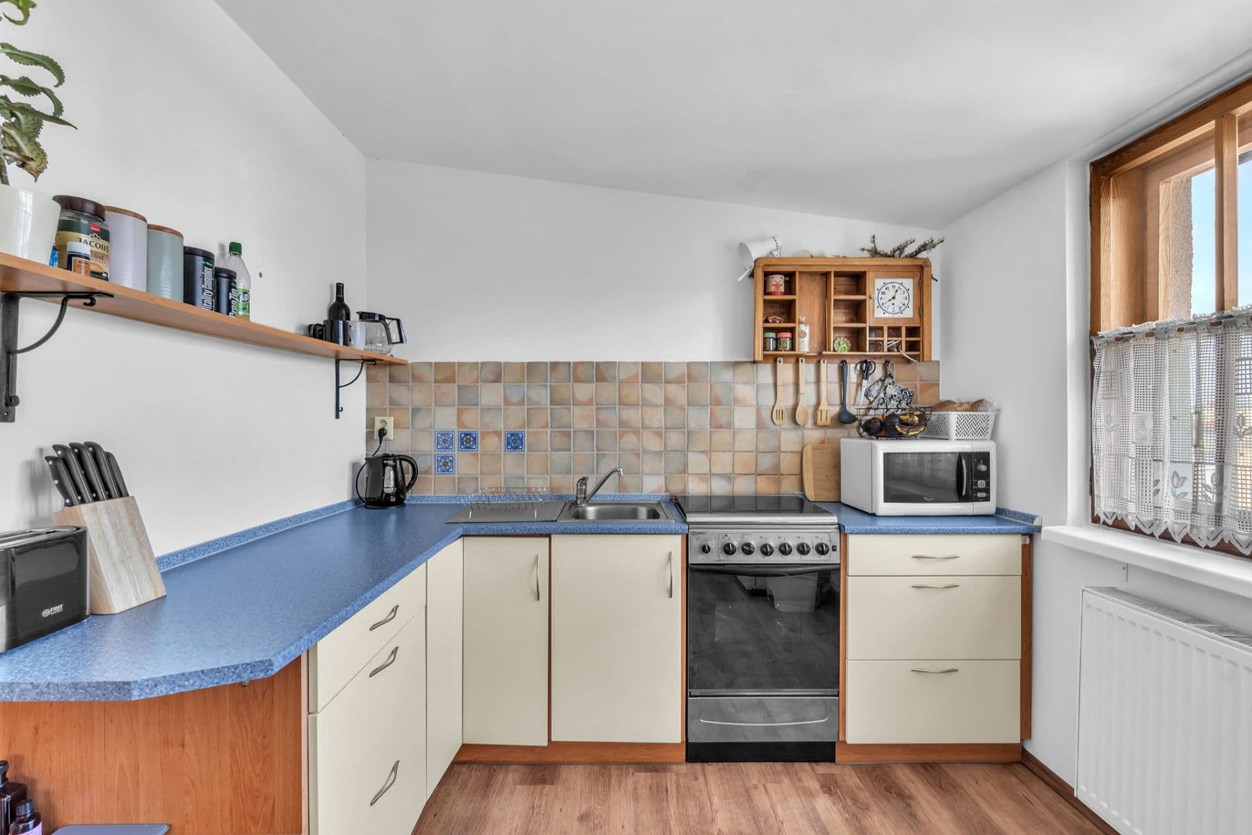Pronájem bytu 1+kk 45 m², Škroupova, Hradec Králové, Královéhradecký kraj Pronájem bytu 1+kk 45 m², Škroupova, Hradec Králové, Královéhradecký kraj