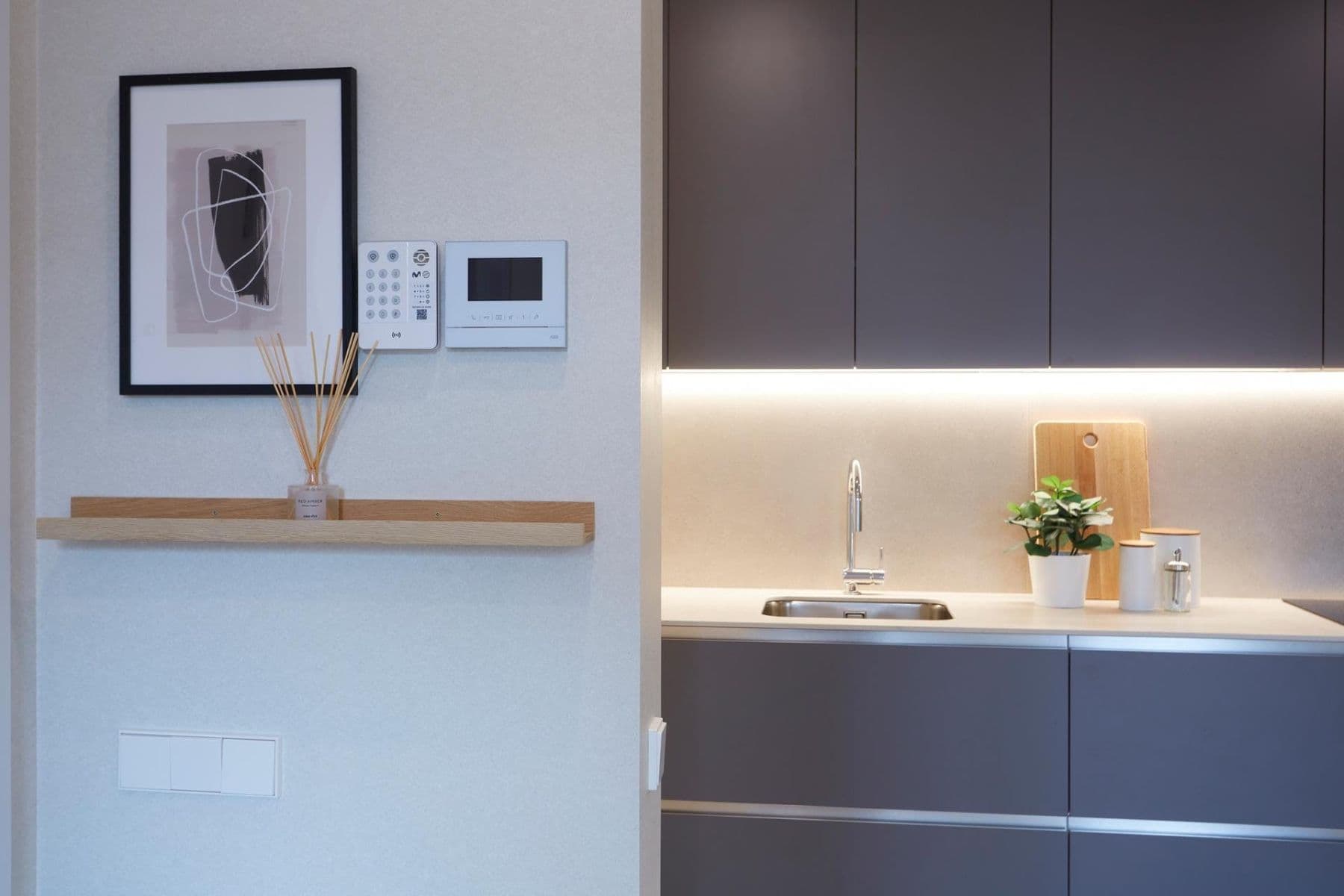 Pronájem bytu 2+1 80 m², Pitterova, Praha, Praha Pronájem bytu 2+1 80 m², Pitterova, Praha, Praha