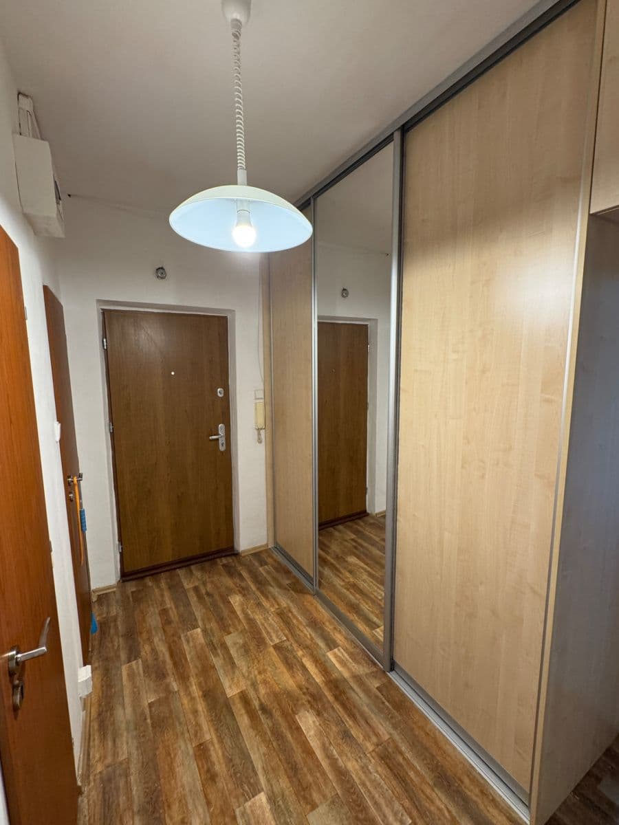 Pronájem bytu 3+1 72 m², Syrská, Praha, Praha Pronájem bytu 3+1 72 m², Syrská, Praha, Praha