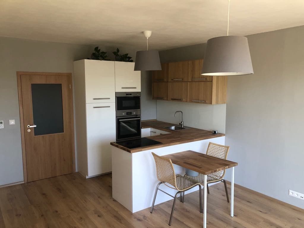 Prodej bytu 2+kk 60 m², V Hliníkách, Chrudim, Pardubický kraj Prodej bytu 2+kk 60 m², V Hliníkách, Chrudim, Pardubický kraj