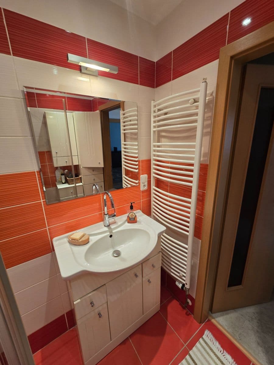 Pronájem bytu 2+1 64 m², Kárníkova, Brno, Jihomoravský kraj Pronájem bytu 2+1 64 m², Kárníkova, Brno, Jihomoravský kraj