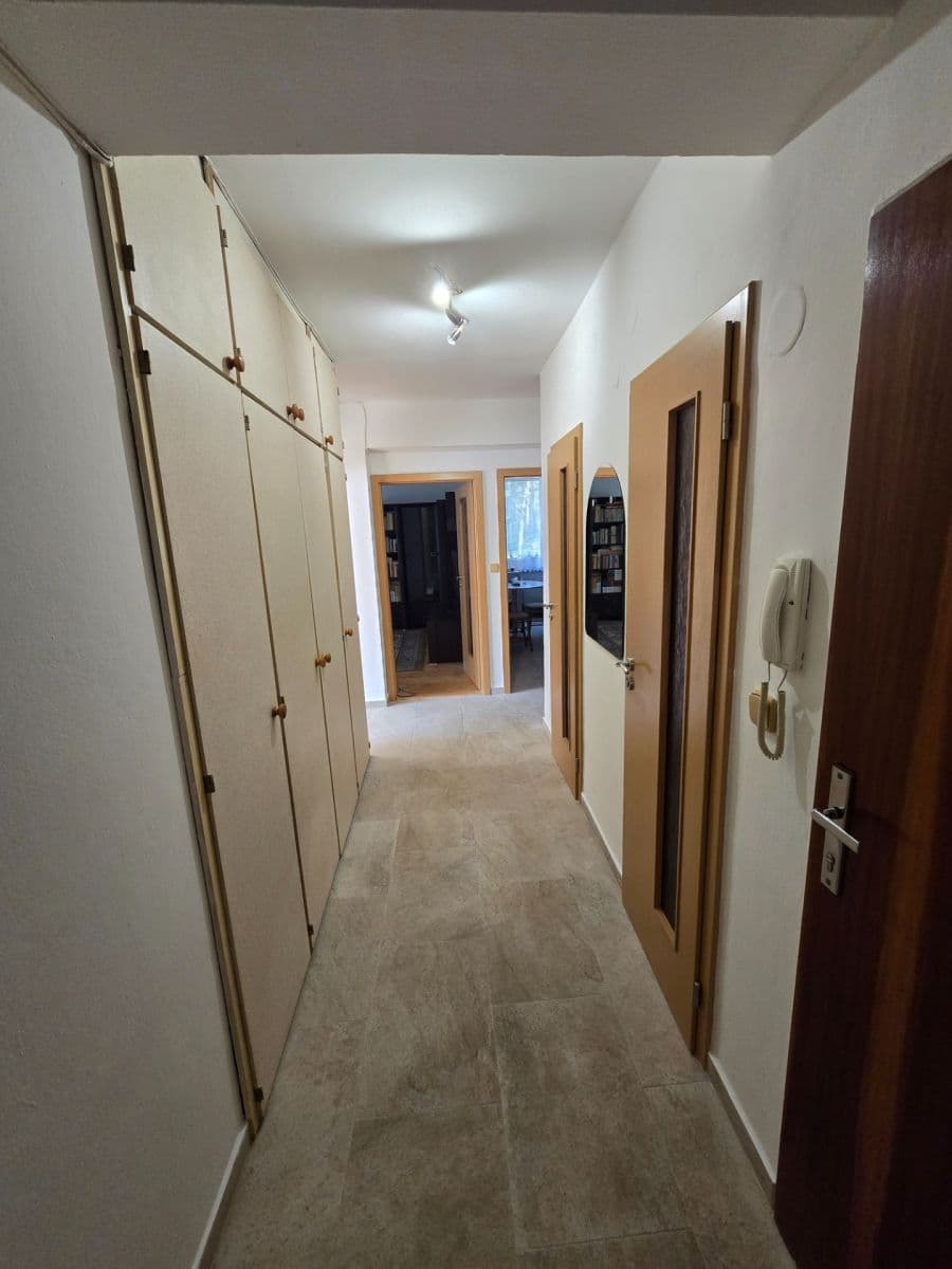 Pronájem bytu 2+1 64 m², Kárníkova, Brno, Jihomoravský kraj Pronájem bytu 2+1 64 m², Kárníkova, Brno, Jihomoravský kraj