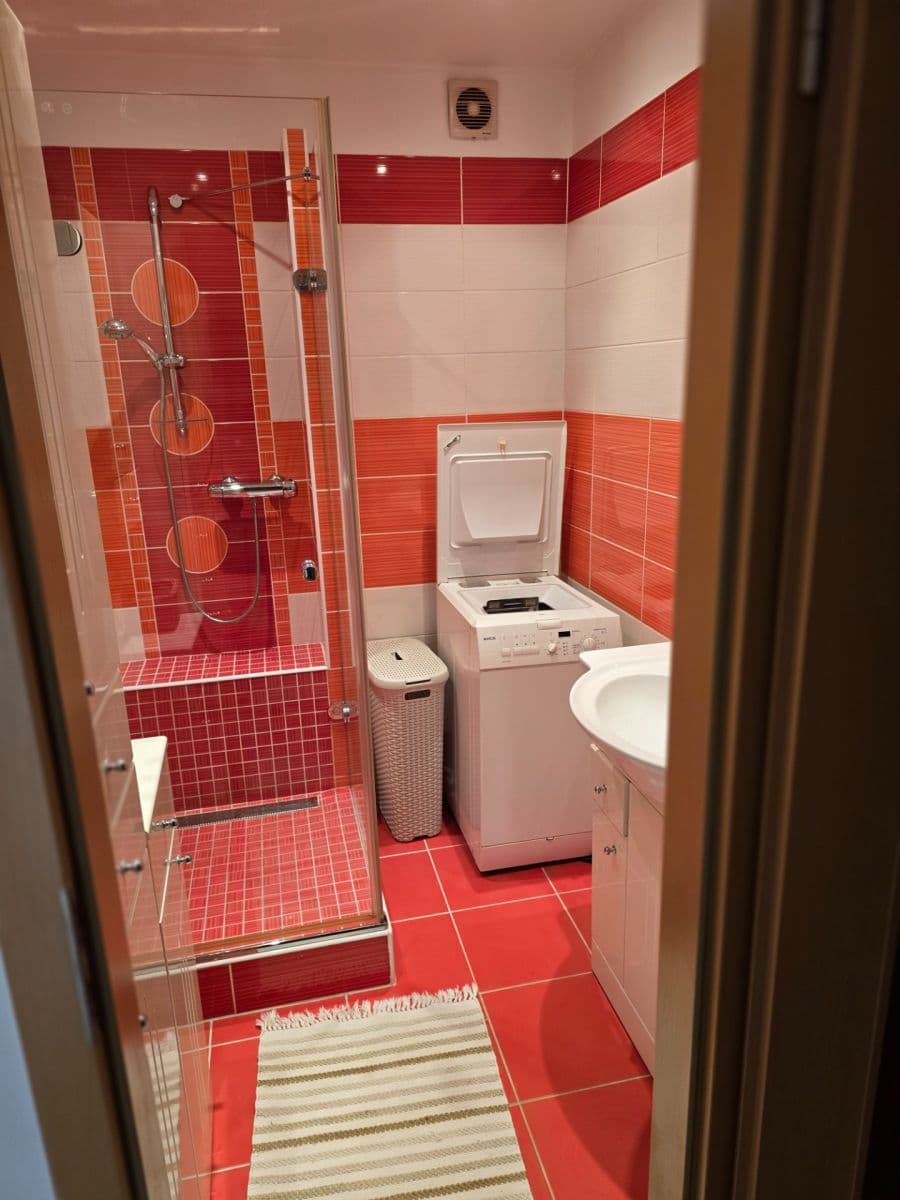 Pronájem bytu 2+1 64 m², Kárníkova, Brno, Jihomoravský kraj Pronájem bytu 2+1 64 m², Kárníkova, Brno, Jihomoravský kraj