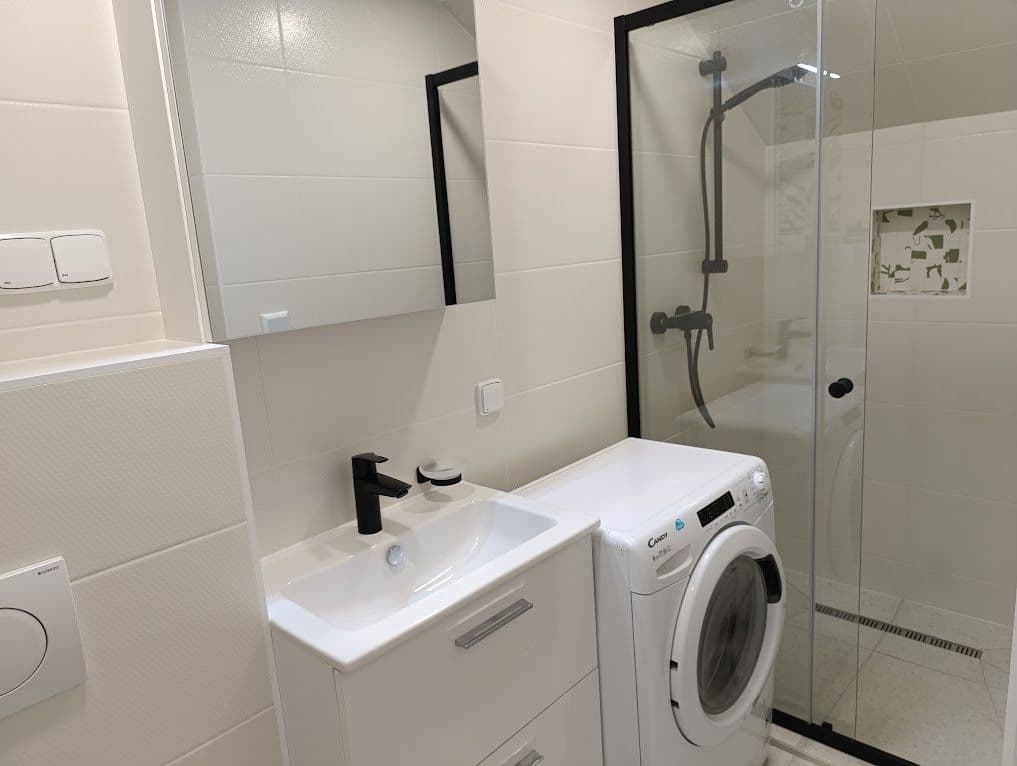 Pronájem bytu 1+kk 16 m², Benátská, Praha, Praha Pronájem bytu 1+kk 16 m², Benátská, Praha, Praha