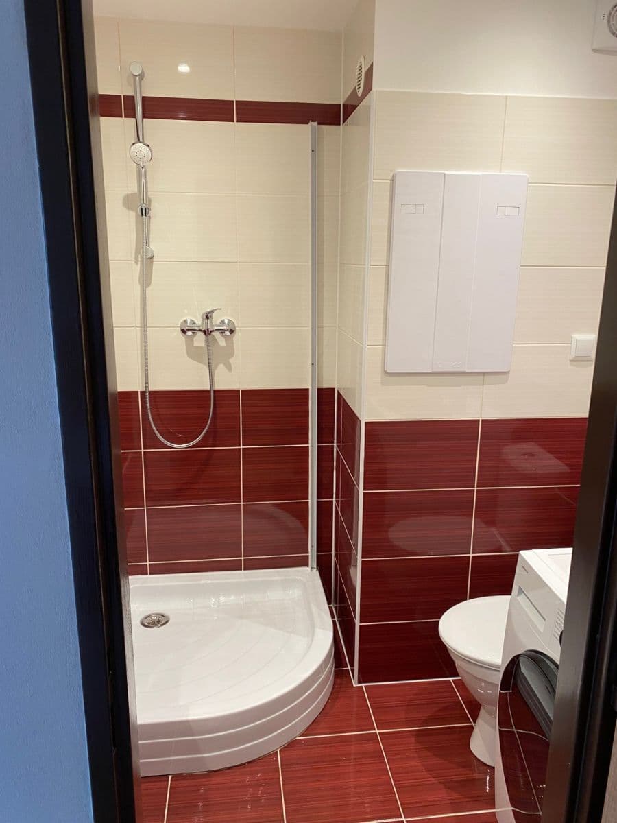 Pronájem bytu 2+kk 39 m², Lovosická, Praha, Praha Pronájem bytu 2+kk 39 m², Lovosická, Praha, Praha