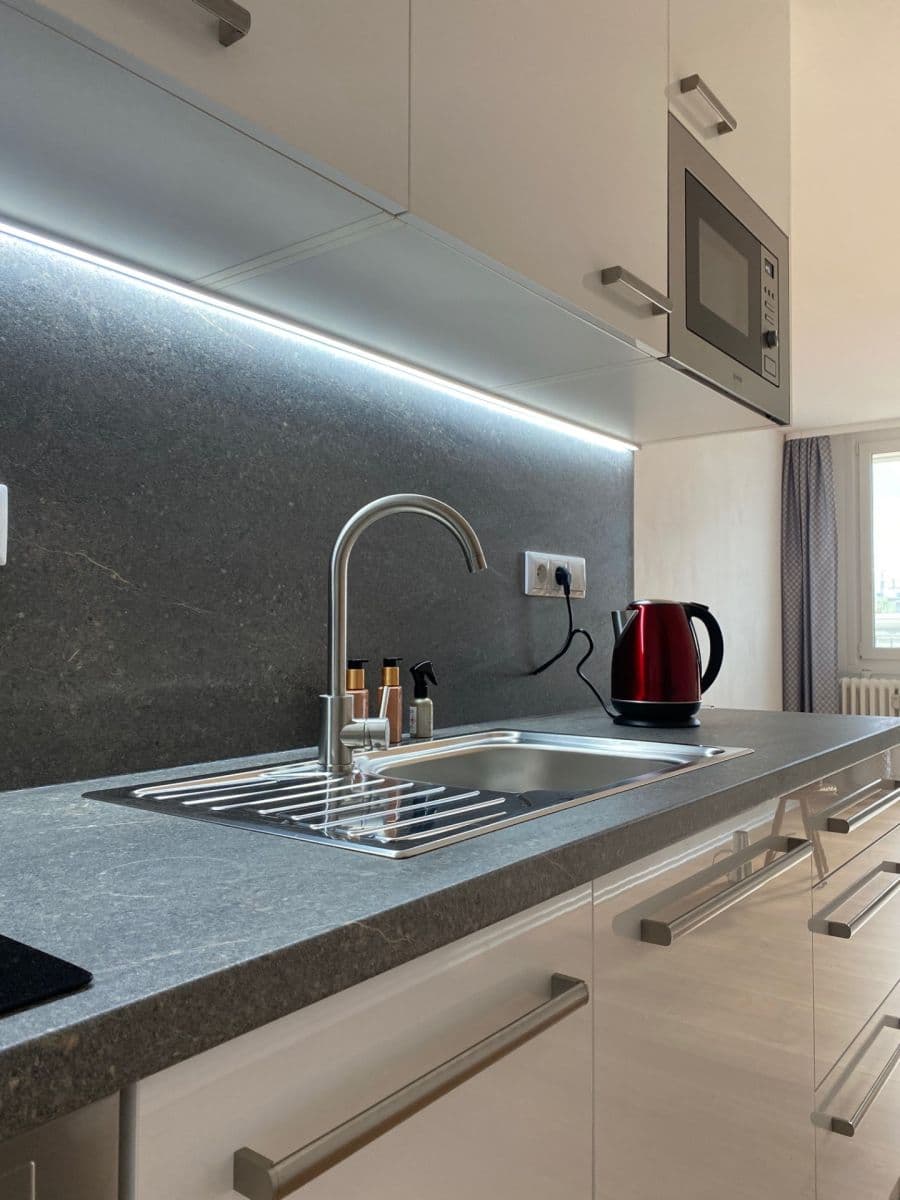 Pronájem bytu 2+kk 39 m², Lovosická, Praha, Praha Pronájem bytu 2+kk 39 m², Lovosická, Praha, Praha