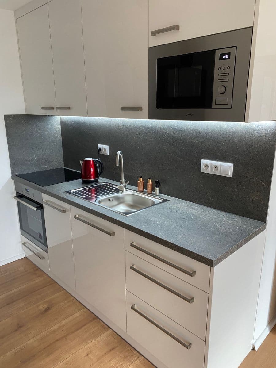 Pronájem bytu 2+kk 39 m², Lovosická, Praha, Praha Pronájem bytu 2+kk 39 m², Lovosická, Praha, Praha