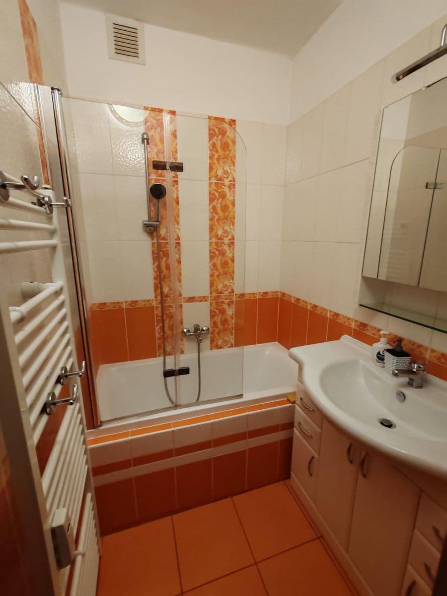 Pronájem bytu 4+1 120 m², Komenského, Ostrava, Moravskoslezský kraj Pronájem bytu 4+1 120 m², Komenského, Ostrava, Moravskoslezský kraj