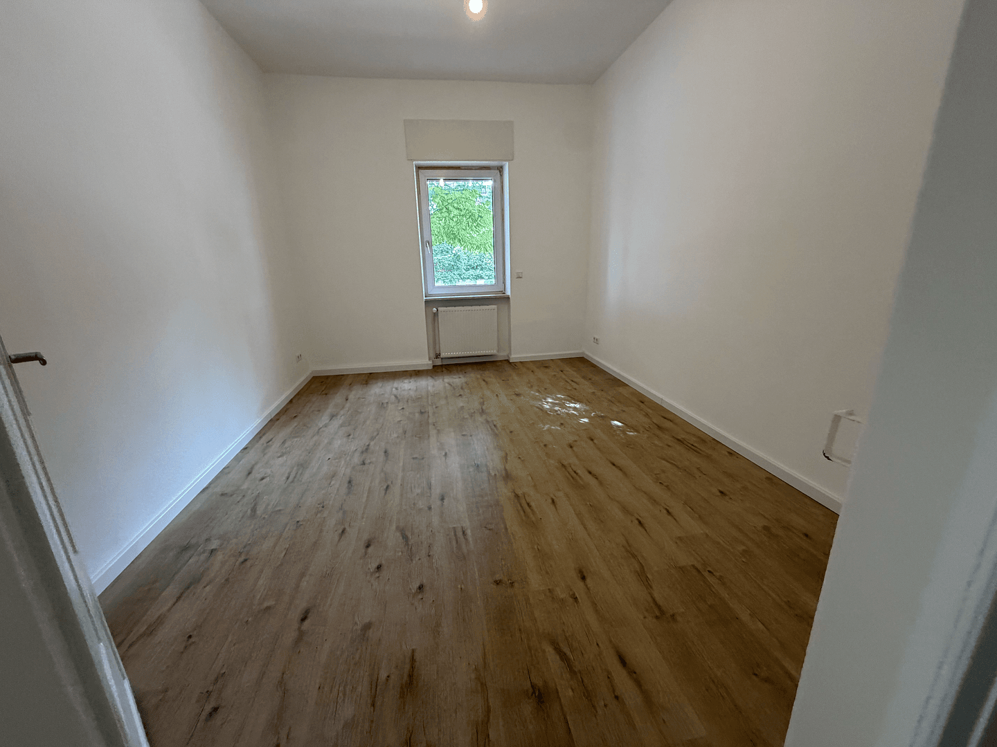 Prodej bytu 3+1 73 m², Isenachstr 12a, Frankenthal, Porýní-Falc Prodej bytu 3+1 73 m², Isenachstr 12a, Frankenthal, Porýní-Falc