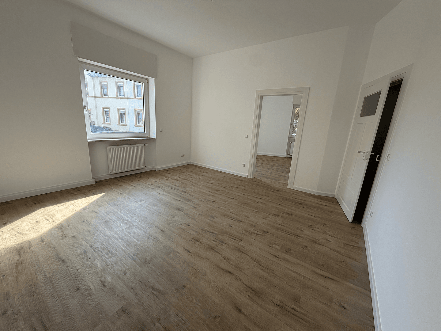Prodej bytu 3+1 73 m², Isenachstr 12a, Frankenthal, Porýní-Falc Prodej bytu 3+1 73 m², Isenachstr 12a, Frankenthal, Porýní-Falc