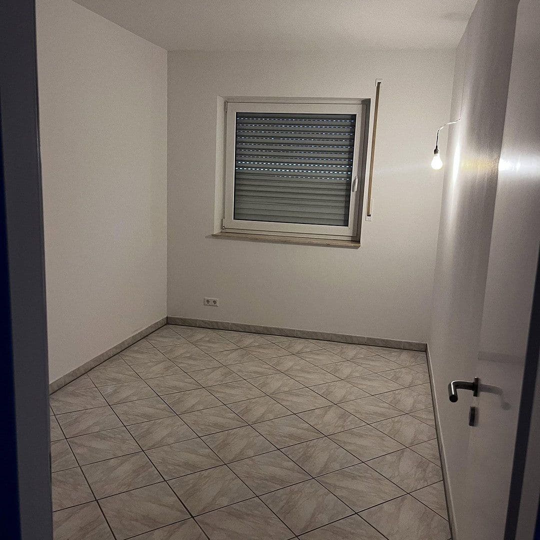 Prodej bytu 4+1 110 m², Berlin, Berlín Prodej bytu 4+1 110 m², Berlin, Berlín