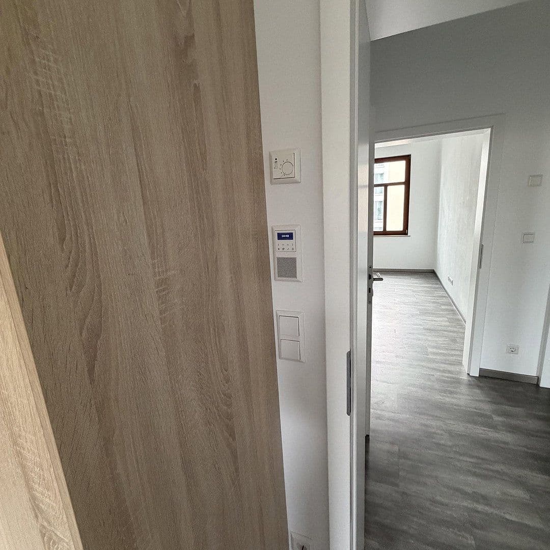 Pronájem bytu 2+1 64 m², Werdauerstr.1, Cvikov, Sasko Pronájem bytu 2+1 64 m², Werdauerstr.1, Cvikov, Sasko